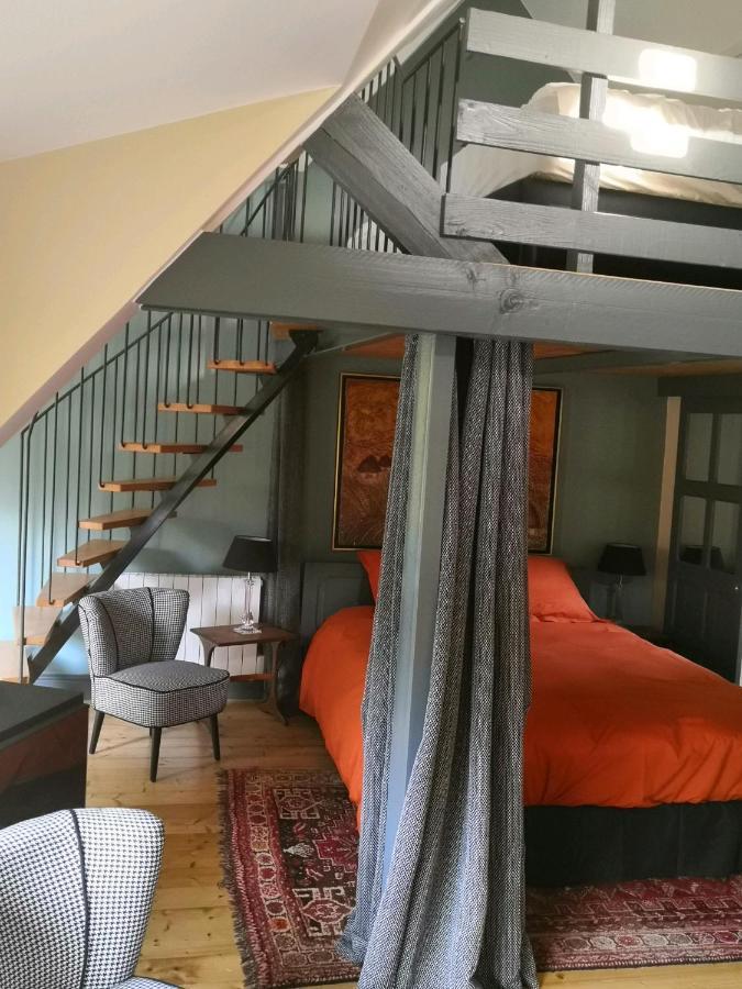 Chambres D'Hotes Le Petit Sully Sully  Экстерьер фото