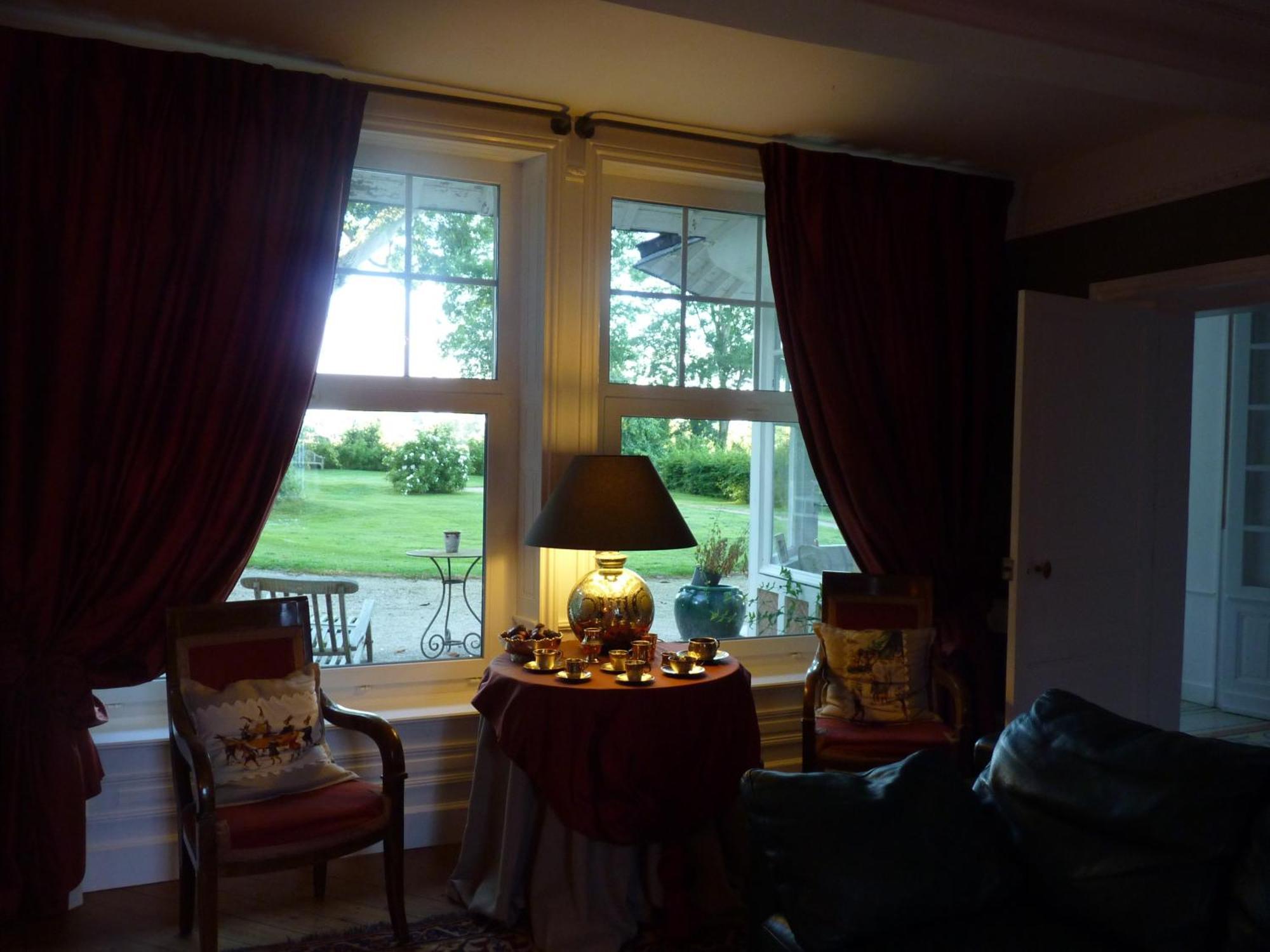 Chambres D'Hotes Le Petit Sully Sully  Экстерьер фото