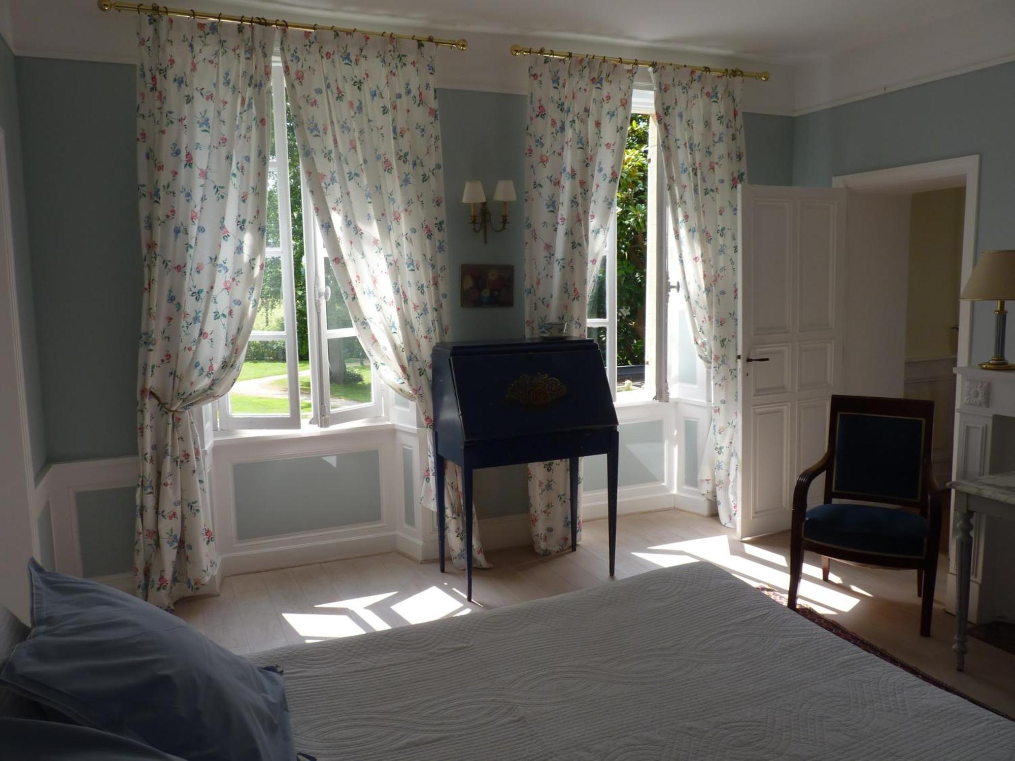 Chambres D'Hotes Le Petit Sully Sully  Экстерьер фото