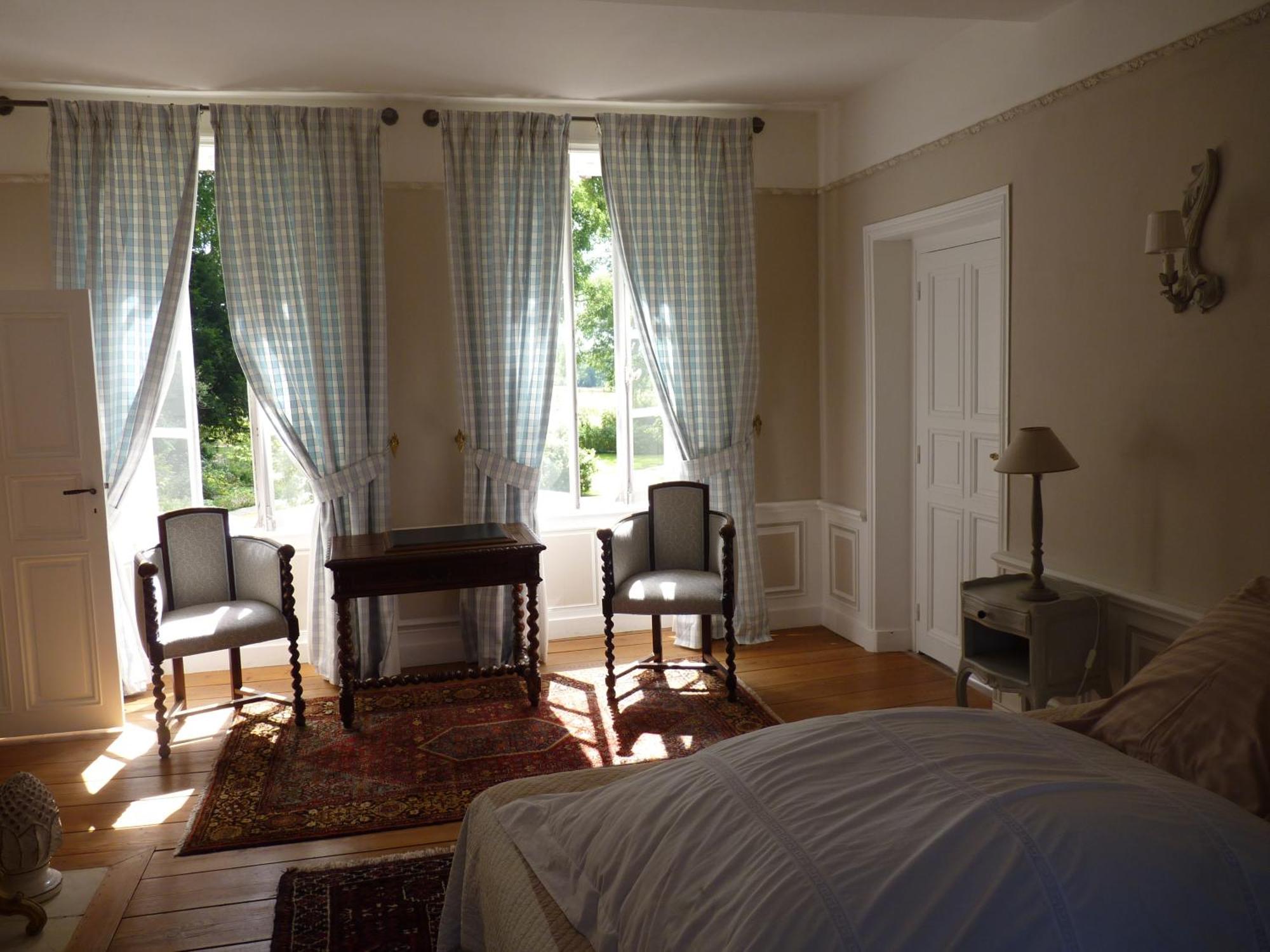 Chambres D'Hotes Le Petit Sully Sully  Экстерьер фото
