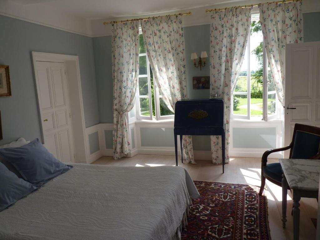 Chambres D'Hotes Le Petit Sully Sully  Номер фото